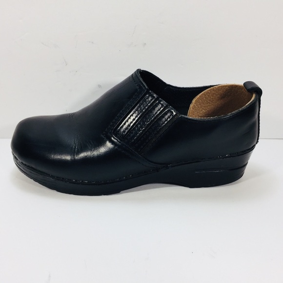 dansko doctor shoes